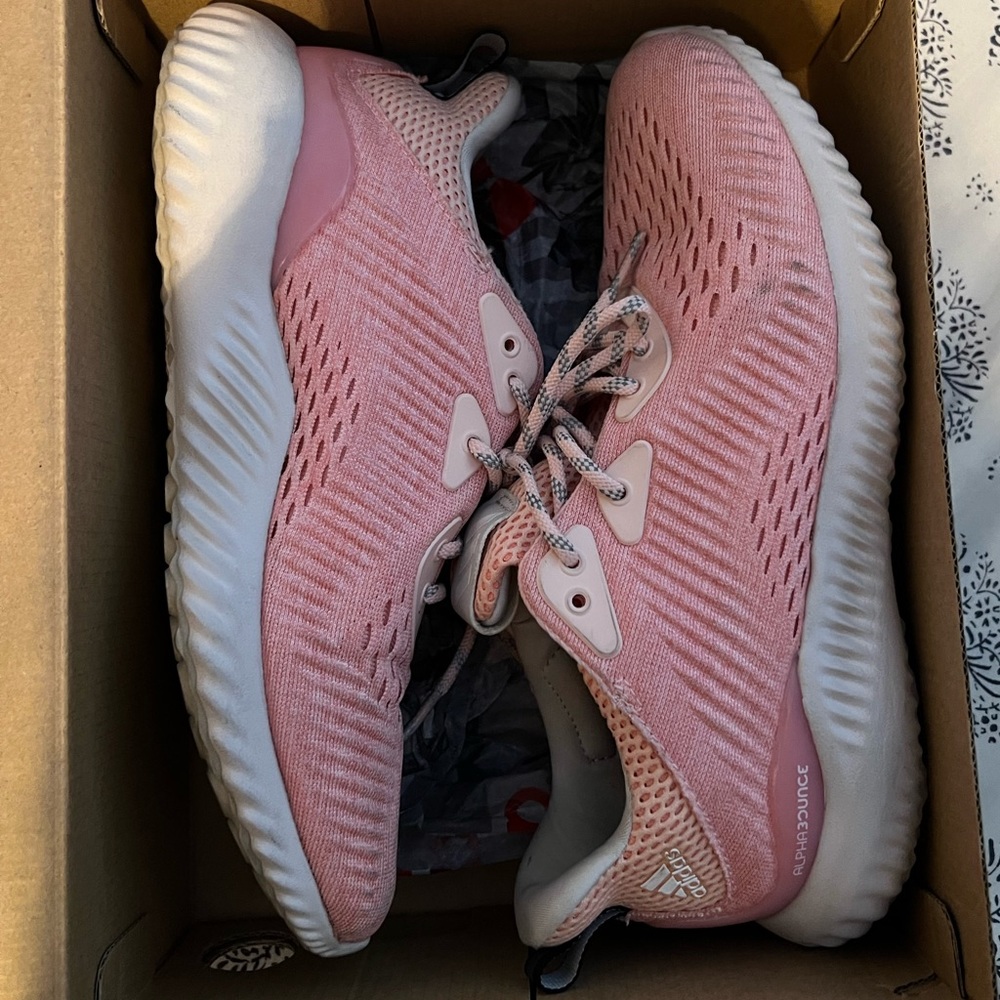 Women’s Adidas Alphabounce